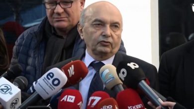 Shkrihet kupola e LDK/ Isa Mustafa flet pas dorëheqjes, Lutfi Haziri: Edhe Kryesia e larguar Shkrihet kupola e LDK/ Isa Mustafa flet pas dorëheqjes, Lutfi Haziri: Edhe Kryesia e larguar
