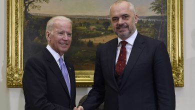 Biden fton Shqipërinë në ‘Samitin e Demokracisë’, Serbia lihet jashtë Biden fton Shqipërinë në ‘Samitin e Demokracisë’, Serbia lihet jashtë