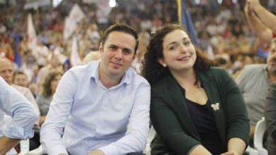 Baze: Nga sot kryetare e LDK është Vjosa Osmani, kurse Abdixhiku është ushtrues i detyrës Baze: Nga sot kryetare e LDK është Vjosa Osmani, kurse Abdixhiku është ushtrues i detyrës