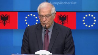 “I papranueshëm çdo provokim”! Borell thirrje Kosovës e Serbisë: Hiqni menjëherë Policinë Speciale dhe barrikadat “I papranueshëm çdo provokim”! Borell thirrje Kosovës e Serbisë: Hiqni menjëherë Policinë Speciale dhe barrikadat