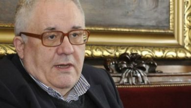 Kryeakademiku serb refuzon tërheqjen nga detyra dhe qëndrimi se Kosova s’është Serbi Kryeakademiku serb refuzon tërheqjen nga detyra dhe qëndrimi se Kosova s’është Serbi