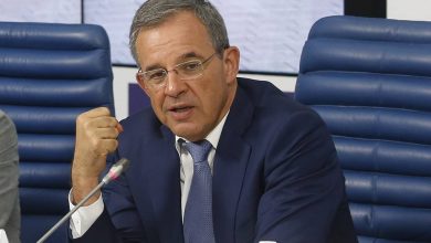 Shpërthen eurodeputeti francez: Jo hyrjes së Shqipërisë në BE, jo liberalizim të vizave për Kosovën Shpërthen eurodeputeti francez: Jo hyrjes së Shqipërisë në BE, jo liberalizim të vizave për Kosovën