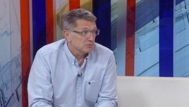 Politikani serb: Vështirë të kesh dialog, kur njëra palë përjashton çdo gjë dhe insiston vetëm në njohje Politikani serb: Vështirë të kesh dialog, kur njëra palë përjashton çdo gjë dhe insiston vetëm në njohje