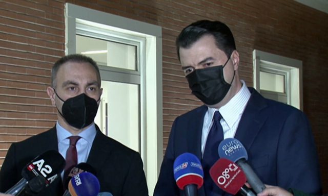 Basha bën thirrje për emigrantët nga Maqedonia e Veriut: Kryeni regjistrimin online Basha bën thirrje për emigrantët nga Maqedonia e Veriut: Kryeni regjistrimin online