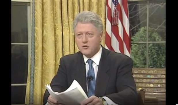 Kur Bill Clinton njoftonte bombardimin e Serbisë Kur Bill Clinton njoftonte bombardimin e Serbisë