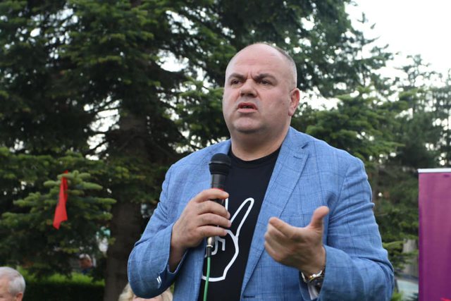 Gjici thirrje Qeverisë kosovare të reflektojë: Po penalizoni kuksianët Gjici thirrje Qeverisë kosovare të reflektojë: Po penalizoni kuksianët