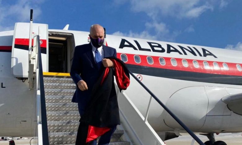 Rama në Beograd për OPEN BALKAN, si do përfaqësohet Shkupi pas dorëheqjes së Zoran Zaev Rama në Beograd për OPEN BALKAN, si do përfaqësohet Shkupi pas dorëheqjes së Zoran Zaev