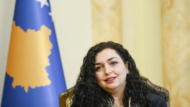 Zvicra sulmon Kosovën për infektimet e larta nga emigrantët kosovarë, reagon Osmani: Faji i qeverisë tuaj, erdhën të pavaksinuar Zvicra sulmon Kosovën për infektimet e larta nga emigrantët kosovarë, reagon Osmani: Faji i qeverisë tuaj, erdhën të pavaksinuar