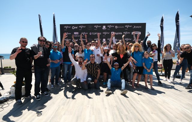 Turistë nga e gjithë bota në Shëngjin/ Ministria e Turizmit konfirmon mbajtjen e UNUM Festival 2021 Turistë nga e gjithë bota në Shëngjin/ Ministria e Turizmit konfirmon mbajtjen e UNUM Festival 2021