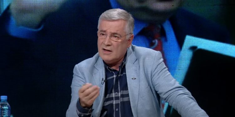 “Doni të flasim për akademitë? Ne bëjmë gjojashkencë, protoshkencë, jo shkencë të vërtetë” “Doni të flasim për akademitë? Ne bëjmë gjojashkencë, protoshkencë, jo shkencë të vërtetë”