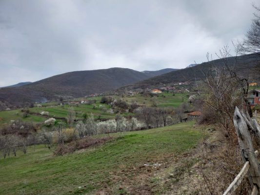 Lufta s’ka të sosur për të mbijetuarit e minave në kufirin Shqipëri-Kosovë Lufta s’ka të sosur për të mbijetuarit e minave në kufirin Shqipëri-Kosovë