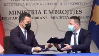 Peleshi, në Prishtinë me homologun Mehaj: Shqipëria do të mbështesë Kosovën në të gjitha procese integruese Peleshi, në Prishtinë me homologun Mehaj: Shqipëria do të mbështesë Kosovën në të gjitha procese integruese