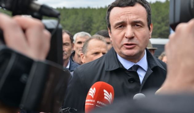 Ishte në burg kur ndodhën sulmet e 11 Shtatorit/ Kurti tregon për festën e gardianëve serb: Mendova mos kishin shënuar Jugosllavia ose Cërvena Zvezda Ishte në burg kur ndodhën sulmet e 11 Shtatorit/ Kurti tregon për festën e gardianëve serb: Mendova mos kishin shënuar Jugosllavia ose Cërvena Zvezda