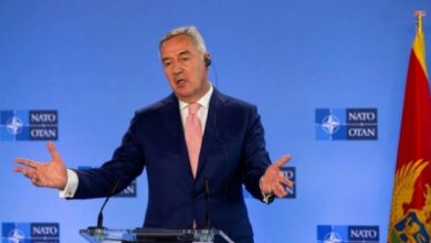 Mali i Zi nuk dërgon ushtarë në KFOR, Gjukanoviç kundër qeverisë pro-serbe: Janë kundër pavarësisë së Kosovës! Mali i Zi nuk dërgon ushtarë në KFOR, Gjukanoviç kundër qeverisë pro-serbe: Janë kundër pavarësisë së Kosovës!