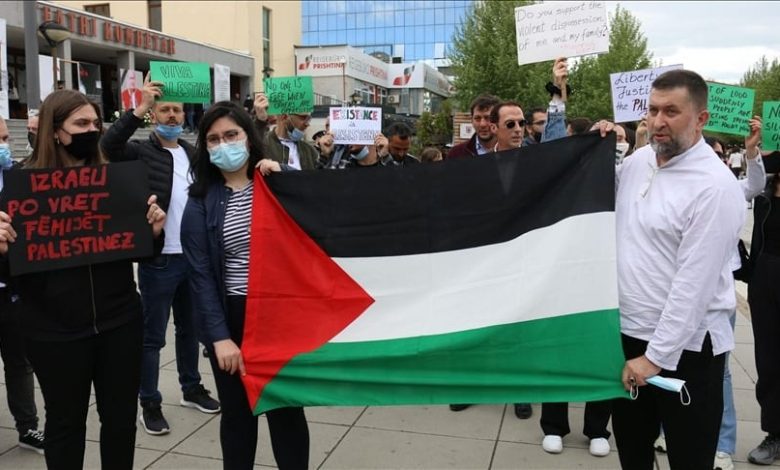 Kosovarët të ndarë, pas protestave pro Palestinës, këtë javë zhvillohet marshimi në mbështetje të Izraelit Kosovarët të ndarë, pas protestave pro Palestinës, këtë javë zhvillohet marshimi në mbështetje të Izraelit