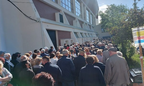 “Një situatë e turpshme”… 12 organizata, letër Kurtit: Organizo vaksinimin! “Një situatë e turpshme”… 12 organizata, letër Kurtit: Organizo vaksinimin!
