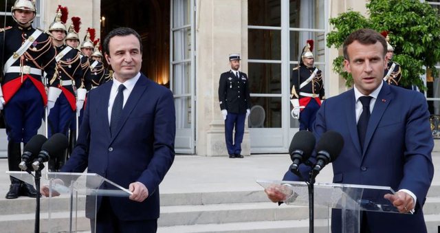 Kurti mbërrin në Paris, pritet takimi me Vuçiçin! Kurti mbërrin në Paris, pritet takimi me Vuçiçin!