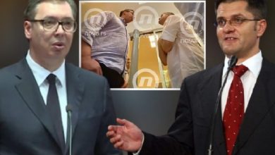 Zbulimi i mediave serbe: Vuçiç përplasje fizike me Jeremiç, shkak mbështetja për Shqipërinë në Këshillin e Sigurimit Zbulimi i mediave serbe: Vuçiç përplasje fizike me Jeremiç, shkak mbështetja për Shqipërinë në Këshillin e Sigurimit
