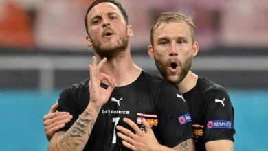 “Ta q**sha nënën shqiptare”/ UEFA jep dënimin për lojtarin me origjinë serbe Arnautoviç “Ta q**sha nënën shqiptare”/ UEFA jep dënimin për lojtarin me origjinë serbe Arnautoviç
