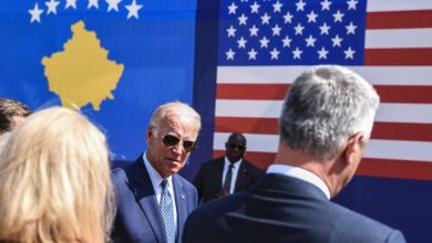 SHBA ndryshon qendrim, Kosova merr ftesën për samitin e demokracisë, çfarë ndodh me Serbinë SHBA ndryshon qendrim, Kosova merr ftesën për samitin e demokracisë, çfarë ndodh me Serbinë