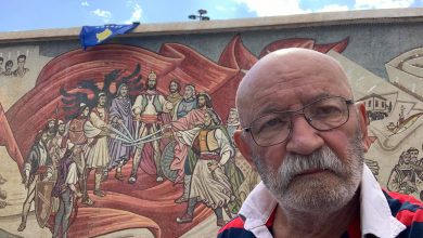 Albin, Çka dreqin fole n’Bruksel bre, që janë çu mahallat n’kamë Albin, Çka dreqin fole n’Bruksel bre, që janë çu mahallat n’kamë