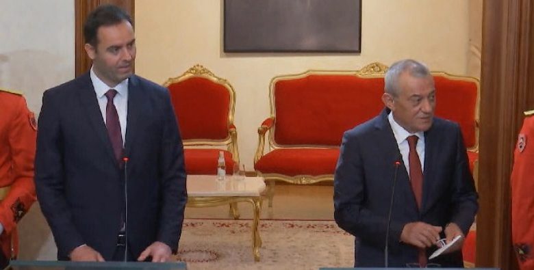 Konjufca në Tiranë: S’mjafton që Kosova dhe Shqipëria të jenë fqinje të mira, por të sillen si një komb. Ruçi: Serbia ka kryer genocid Konjufca në Tiranë: S’mjafton që Kosova dhe Shqipëria të jenë fqinje të mira, por të sillen si një komb. Ruçi: Serbia ka kryer genocid