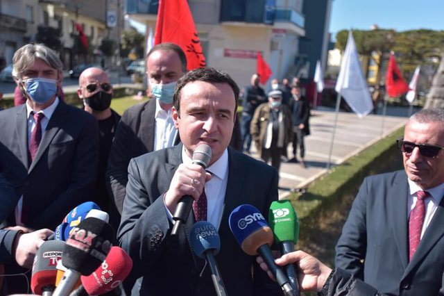 Rezultati i Vetëvendosjes në Shqipëri për zgjedhjet e 25 prillit, Kurti i shmaget pyetjes