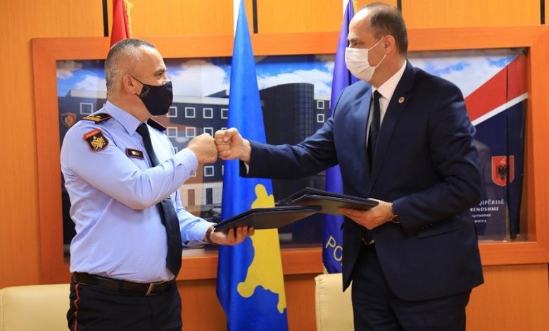 Nënshkruhet memorandumi/ Policia e Kosovës dhe ajo e Shqipërisë shërbime të përbashkëta të policisë rrugore