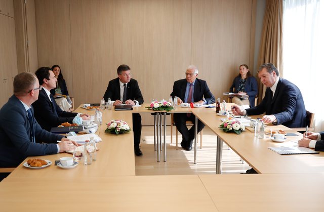 Mbyllet takimi Kurti-Vuçiç, presidenti serb ngre akuza: Ja si na provokuan! Mbyllet takimi Kurti-Vuçiç, presidenti serb ngre akuza: Ja si na provokuan!