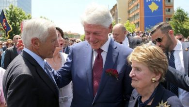Clarku: Clintoni më tha se Kosova është gjëja më e mirë që e ka bërë gjatë presidencës së tij tetë vjeçare Clarku: Clintoni më tha se Kosova është gjëja më e mirë që e ka bërë gjatë presidencës së tij tetë vjeçare