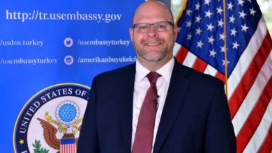 Kush është diplomati amerikan që pritet të jetë ambasadori i ardhshëm i SHBA në Kosovë Kush është diplomati amerikan që pritet të jetë ambasadori i ardhshëm i SHBA në Kosovë
