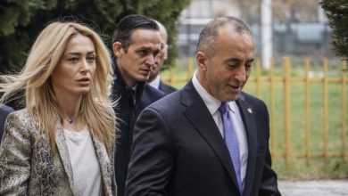 Shkuan për vizitë në Deçan, helmohet ish-kryeministri Hardinaj dhe familjarët e tij, ja si është gjëndja shëndetësore e tyre Shkuan për vizitë në Deçan, helmohet ish-kryeministri Hardinaj dhe familjarët e tij, ja si është gjëndja shëndetësore e tyre