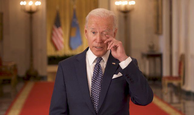 Presidenti Biden i përlotur falenderon Kosovën për medaljen që do japë për djalin e tij të ndjerë (VIDEO) Presidenti Biden i përlotur falenderon Kosovën për medaljen që do japë për djalin e tij të ndjerë (VIDEO)