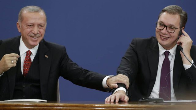 Lobimi i Erdogan për Kosovën tërbon Vuçiç: Ai është i fuqishëm, por shpresoj të zbutet pasi të … Lobimi i Erdogan për Kosovën tërbon Vuçiç: Ai është i fuqishëm, por shpresoj të zbutet pasi të …