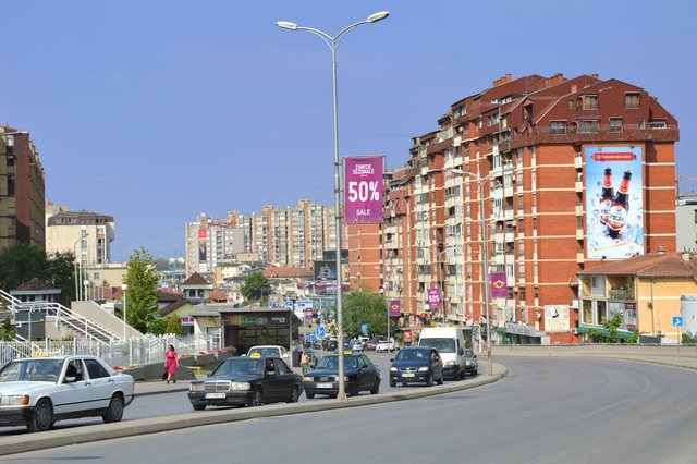 Protesta e presion, Vetëvendosje tërhiqet nga taksa 5 euro për makinat