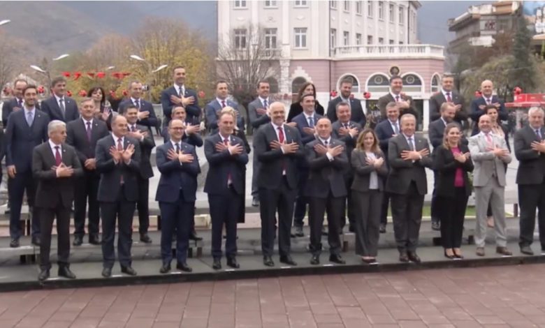 Shqipëri – Kosovë: Shumë marrëveshje në letër, por pak konkretizim Shqipëri – Kosovë: Shumë marrëveshje në letër, por pak konkretizim