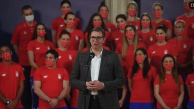“Shkoni, ndeshuni me atletët shqiptarë”, Vuçiç mbështet atletët serbë në lojërat e Tokios “Shkoni, ndeshuni me atletët shqiptarë”, Vuçiç mbështet atletët serbë në lojërat e Tokios