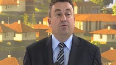 Dy vjet burg ish-deputetit serb që mohoi masakrën e Reçakut, revoltohet Vuçiç: E frikshme! Dy vjet burg ish-deputetit serb që mohoi masakrën e Reçakut, revoltohet Vuçiç: E frikshme!