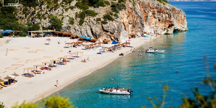 Shqipëria krijon fond kredie për turizmin