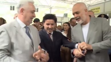 ‘Gati për 2 vite’/ Abazoviç për urën që do shkurtojë udhëtimin nga Shkodra në Ulqin: 70 km zëvendësohen me 10 sekonda ‘Gati për 2 vite’/ Abazoviç për urën që do shkurtojë udhëtimin nga Shkodra në Ulqin: 70 km zëvendësohen me 10 sekonda