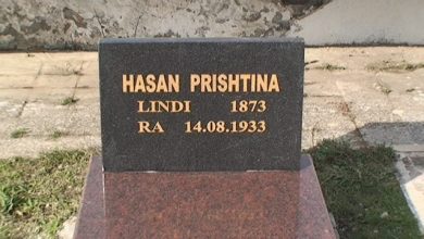 Sillini nga Kukësi në Tiranë eshtrat e Hasan Prishtinës! Sillini nga Kukësi në Tiranë eshtrat e Hasan Prishtinës!