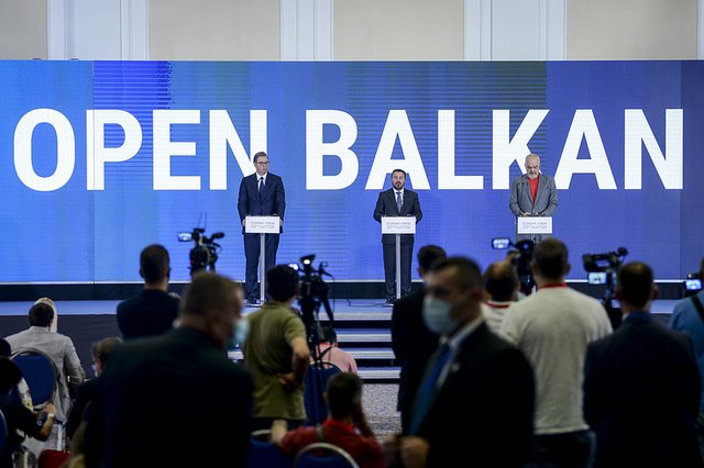Kush përfiton më shumë nga “Open Ballkan”? Analisti: Mundësi shumë e mirë bashkëpunimi ekonomik për rajonin Kush përfiton më shumë nga “Open Ballkan”? Analisti: Mundësi shumë e mirë bashkëpunimi ekonomik për rajonin