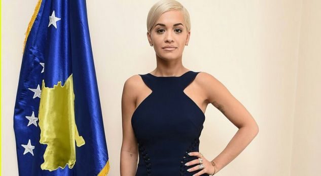 Thotë se është kosovare dhe jo shqiptare, Rita Ora “kryqëzohet” nga fansat dhe detyrohet të japë një shpjegim Thotë se është kosovare dhe jo shqiptare, Rita Ora “kryqëzohet” nga fansat dhe detyrohet të japë një shpjegim