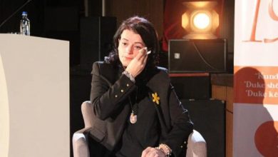 Vasfije Krasniqi për koncertin e Bregoviqit: Kur në Kosovë serbët kryenin spastrim etnik, Bregoviq bënte thirrje të mos ndalej gjenocidi Vasfije Krasniqi për koncertin e Bregoviqit: Kur në Kosovë serbët kryenin spastrim etnik, Bregoviq bënte thirrje të mos ndalej gjenocidi