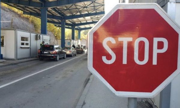 U ulën tesionet? Kosova heq masat për mallrat nga Serbia