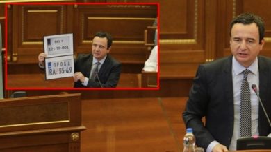 Reciprociteti i targave/ Reagon Kurti: S’ka për qëllim destabilizimin, po zbatohet marrëveshja që kemi arritur në Bruksel Reciprociteti i targave/ Reagon Kurti: S’ka për qëllim destabilizimin, po zbatohet marrëveshja që kemi arritur në Bruksel