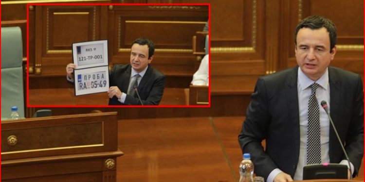 Reciprociteti i targave/ Reagon Kurti: S’ka për qëllim destabilizimin, po zbatohet marrëveshja që kemi arritur në Bruksel Reciprociteti i targave/ Reagon Kurti: S’ka për qëllim destabilizimin, po zbatohet marrëveshja që kemi arritur në Bruksel