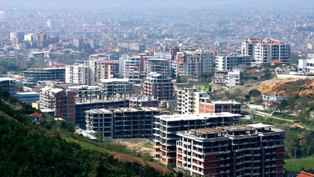 Nga shitja e apartamenteve te fabrikat: Udhëzimi për zbritjen e çmimeve të referencës nga 1% çdo vit, por jo më shumë se 30% Nga shitja e apartamenteve te fabrikat: Udhëzimi për zbritjen e çmimeve të referencës nga 1% çdo vit, por jo më shumë se 30%
