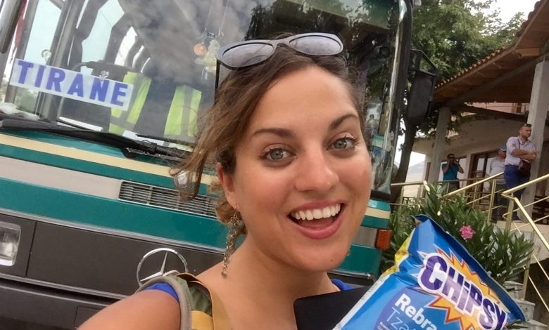 Turistë të sufllaqeve dhe marketeve. Këtë e vërteton edhe INSTAT, ulet konsumi tek restorantet Turistë të sufllaqeve dhe marketeve. Këtë e vërteton edhe INSTAT, ulet konsumi tek restorantet