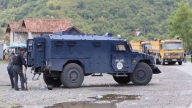 Kosova nuk tërheq policinë speciale nga Veriu, serbët kanë marrë deri tani mbi 11 mijë targa Kosova nuk tërheq policinë speciale nga Veriu, serbët kanë marrë deri tani mbi 11 mijë targa